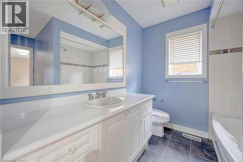 34 Forsyth Crescent, Georgetown, ON - Indoor Photo Showing Bathroom
