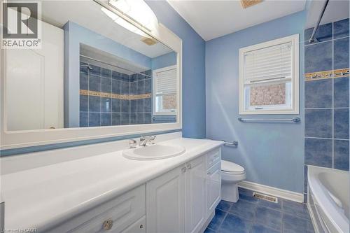 34 Forsyth Crescent, Georgetown, ON - Indoor Photo Showing Bathroom