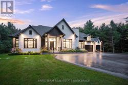 4 SYCAMORE CIRCLE  Springwater, ON L0L 2K0