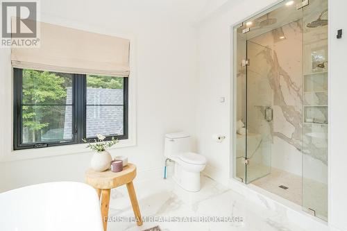 4 Sycamore Circle, Springwater, ON - Indoor Photo Showing Bathroom