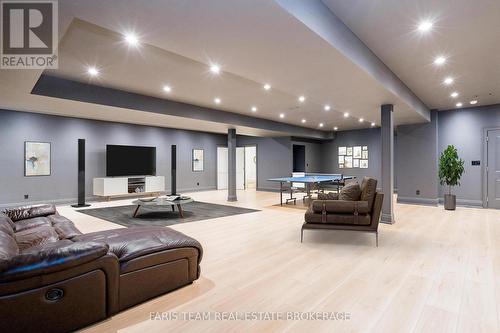 4 Sycamore Circle, Springwater, ON - Indoor