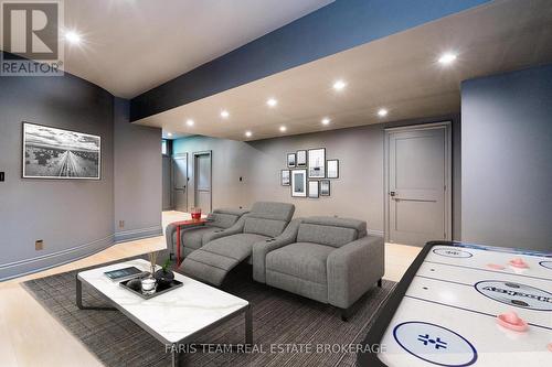 4 Sycamore Circle, Springwater, ON - Indoor