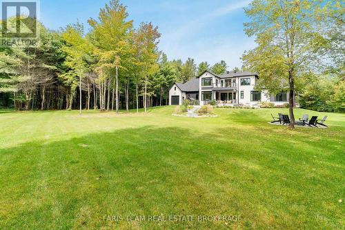 4 Sycamore Circle, Springwater, ON - Outdoor