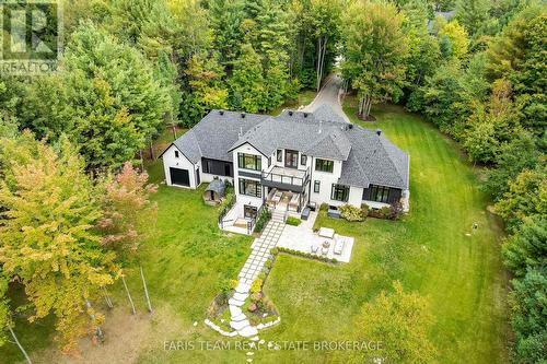4 Sycamore Circle, Springwater, ON - Outdoor
