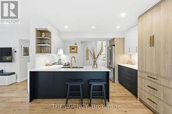 26 - 208 NIAGARA STREET Toronto, ON M6J 3W5