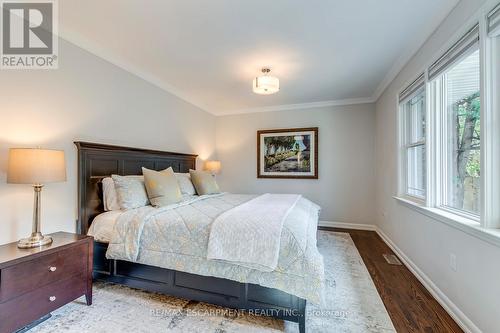 4306 Lakeshore Road, Burlington, ON - Indoor Photo Showing Bedroom
