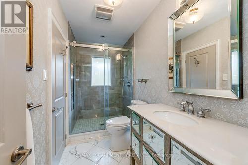 4306 Lakeshore Road, Burlington, ON - Indoor Photo Showing Bathroom