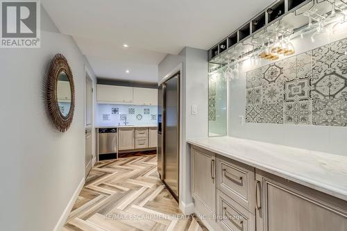 4306 Lakeshore Road, Burlington, ON - Indoor Photo Showing Other Room