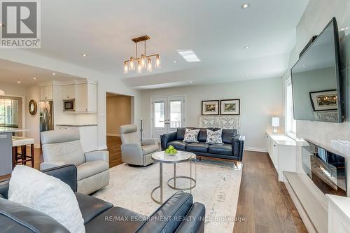 4306 Lakeshore Road, Burlington, ON - Indoor Photo Showing Living Room With Fireplace