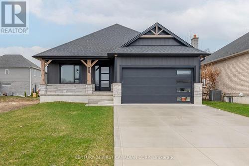 21 HAMILTON STREET  North Middlesex (Ailsa Craig), ON N0M 1A0