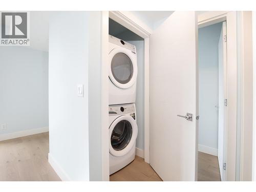 215 Royal Avenue Unit# 402, Kamloops, BC - Indoor Photo Showing Laundry Room
