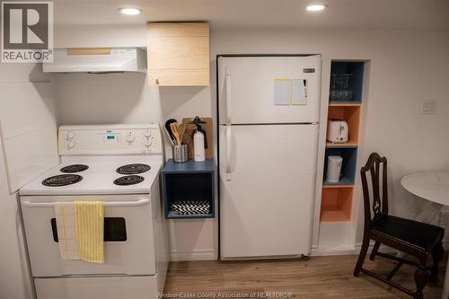 758 Pierre Unit# 3, Windsor, ON - Indoor Photo Showing Kitchen