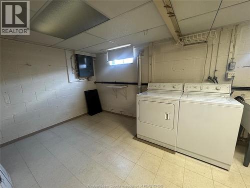 3027 Walker Road Unit# C, Windsor, ON - Indoor Photo Showing Laundry Room