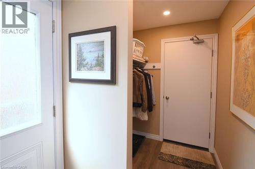 Laundry room with entry to garage - 3200 Greenbough Crescent, Burlington, ON - Indoor