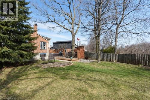 Large Fenced backyard with a deck - 3200 Greenbough Crescent, Burlington, ON - Outdoor
