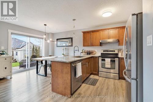 125 Hagerman Crescent, St. Thomas, ON - Indoor Photo Showing Kitchen