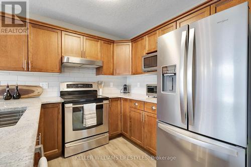 125 Hagerman Crescent, St. Thomas, ON - Indoor Photo Showing Kitchen