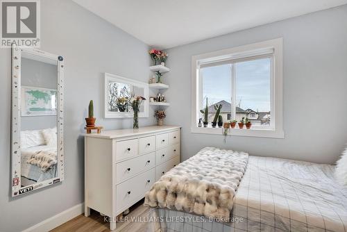 125 Hagerman Crescent, St. Thomas, ON - Indoor Photo Showing Bedroom