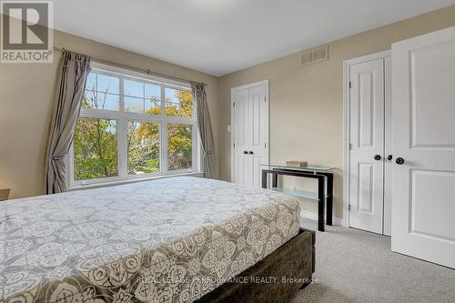 318 Iona Street, Ottawa, ON - Indoor Photo Showing Bedroom