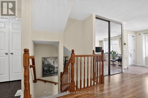 Large mirrored closet at entry - 130A Lindenshade Drive, Ottawa, ON - Indoor Photo Showing Other Room