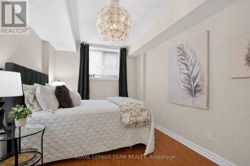 Primary bedroom - 130A Lindenshade Drive, Ottawa, ON - Indoor Photo Showing Bedroom