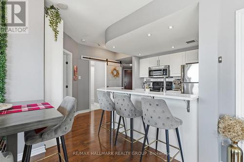 809 - 200 Rideau Street, Ottawa, ON - Indoor