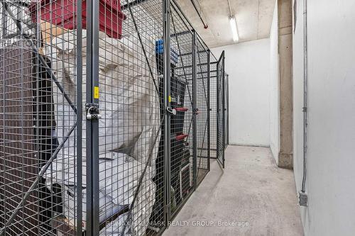 809 - 200 Rideau Street, Ottawa, ON - Indoor