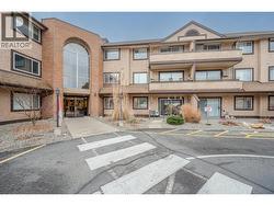 337 MCKINNEY Road Unit# 216 Oliver, BC V0H 1T3