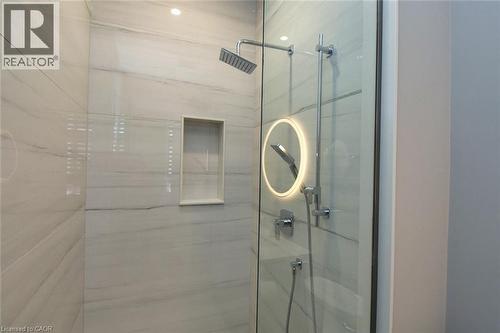 Bathroom featuring a shower stall - 68 Mountain Brow Boulevard, Hamilton, ON - Indoor Photo Showing Bathroom