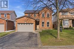 888 LAVIS COURT Oshawa (Pinecrest), ON L1K 1W1