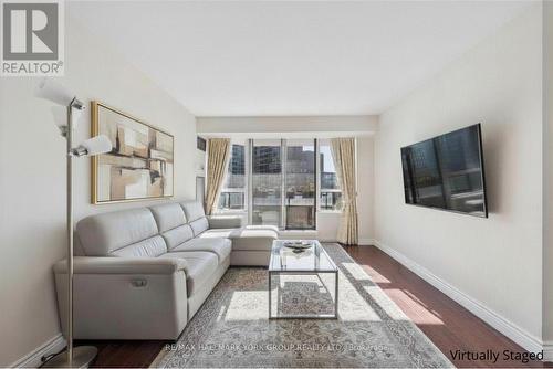 512 - 81 TOWNSGATE DRIVE  Vaughan, ON L4J 8E6