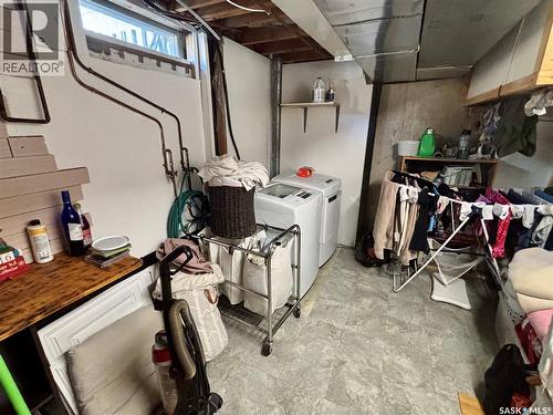 1 Davidson Crescent, Saskatoon, SK - Indoor Photo Showing Laundry Room