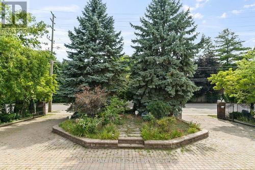 2339 Glengarry Road, Mississauga, ON - Outdoor