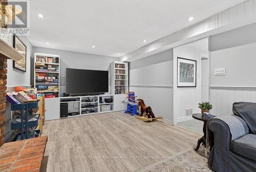 578 Holly Hill Crescent, Burlington, ON - Indoor