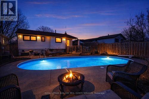 578 Holly Hill Crescent, Burlington, ON - Outdoor With Above Ground Pool