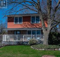 141 OAKDALE DRIVE Oakville, ON L6H 1J4