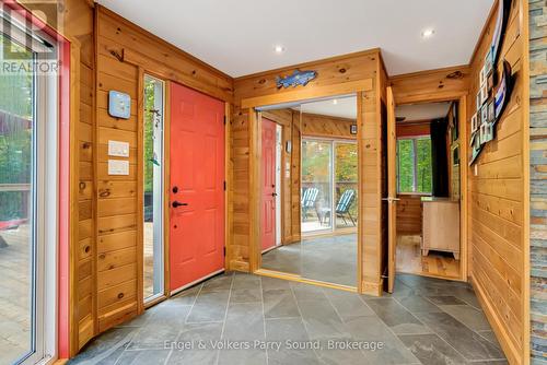 139 Manitou Drive, Mckellar, ON - Indoor Photo Showing Other Room