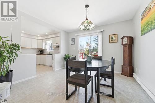 101 Frontenac Crescent, Deep River, ON - Indoor Photo Showing Dining Room