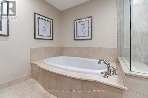 416 - 2095 Lake Shore Boulevard W, Toronto, ON - Indoor Photo Showing Bathroom