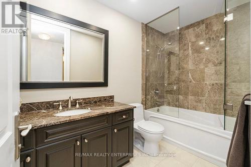 416 - 2095 Lake Shore Boulevard W, Toronto, ON - Indoor Photo Showing Bathroom