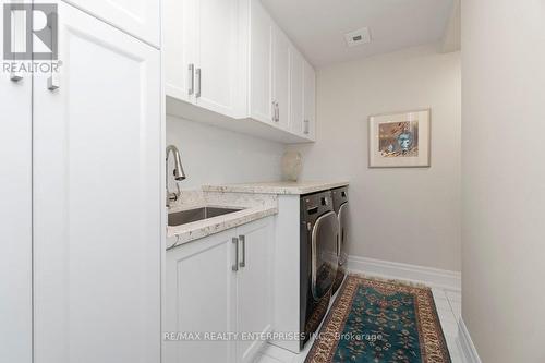 416 - 2095 Lake Shore Boulevard W, Toronto, ON - Indoor Photo Showing Laundry Room