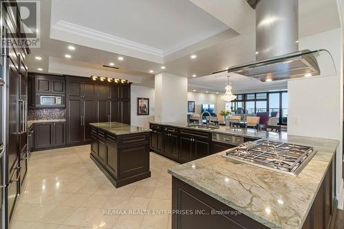 416 - 2095 Lake Shore Boulevard W, Toronto, ON - Indoor Photo Showing Kitchen With Upgraded Kitchen