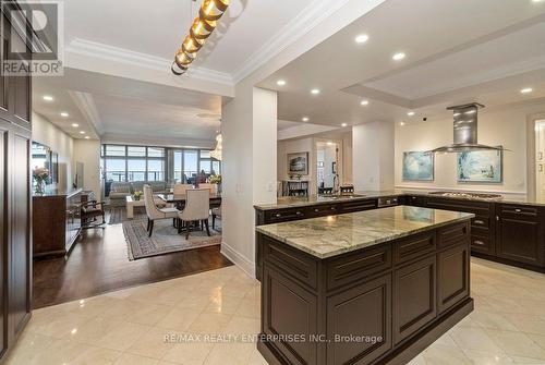 416 - 2095 Lake Shore Boulevard W, Toronto, ON - Indoor