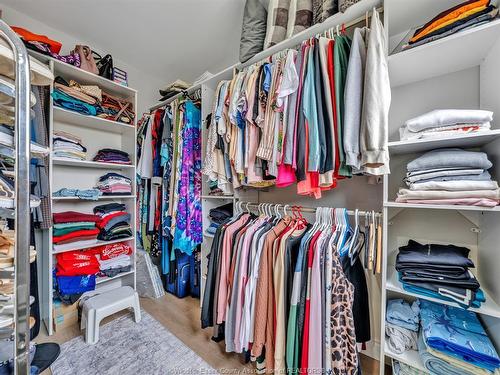 25 Parkside, Mcgregor, ON 