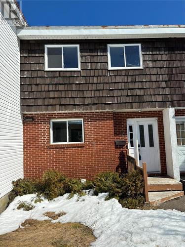 41 Cumberland Crescent  St. John's, NL A1B 3M4