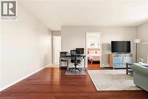 Open concept - 2373 E King Street E Unit# 45, Hamilton, ON - Indoor Photo Showing Office