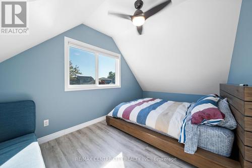 417 Edith Cavell Boulevard, Central Elgin, ON - Indoor Photo Showing Bedroom