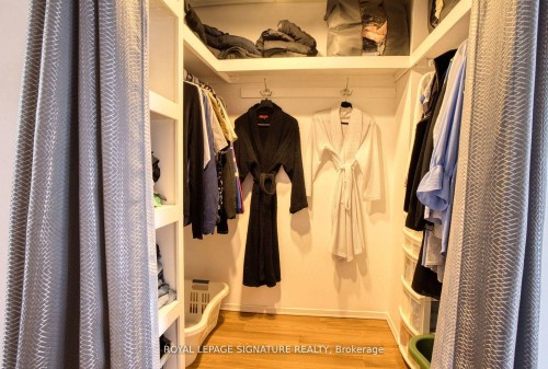 6448 Colebrook Crescent, Mississauga, ON - Indoor