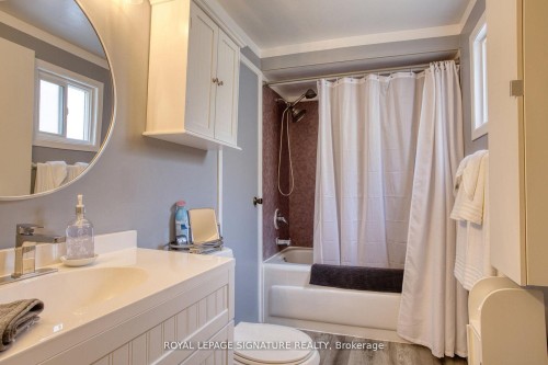 6448 Colebrook Crescent, Mississauga, ON - Indoor Photo Showing Bathroom
