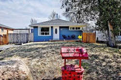 993 Barton Avenue  Georgina, ON L4P 3E9